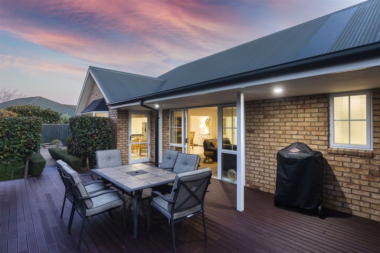 Photo of property in 70 Northwood Boulevard, Northwood, Christchurch, 8051