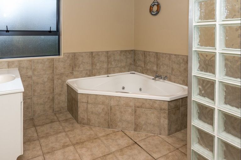 Photo of property in 68 Nursery Drive, Tinwald, Ashburton, 7700