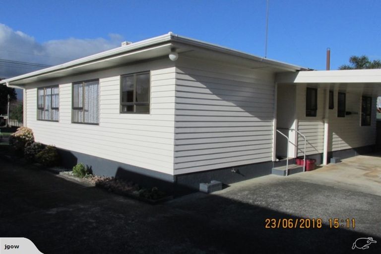 Photo of property in 8a Ford Avenue, Te Kamo, Whangarei, 0112