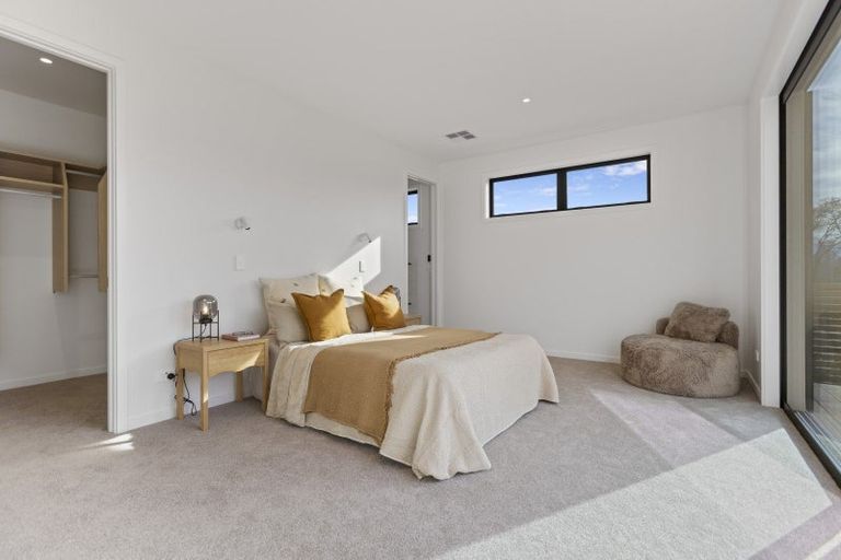 Photo of property in 11 Stoneleigh Drive, Wanaka, 9305