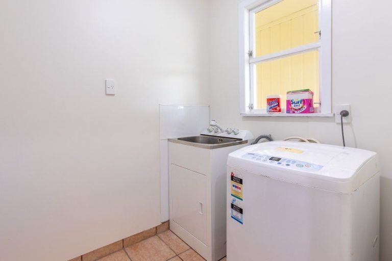 Photo of property in 82 Guy Street, Dannevirke, 4930