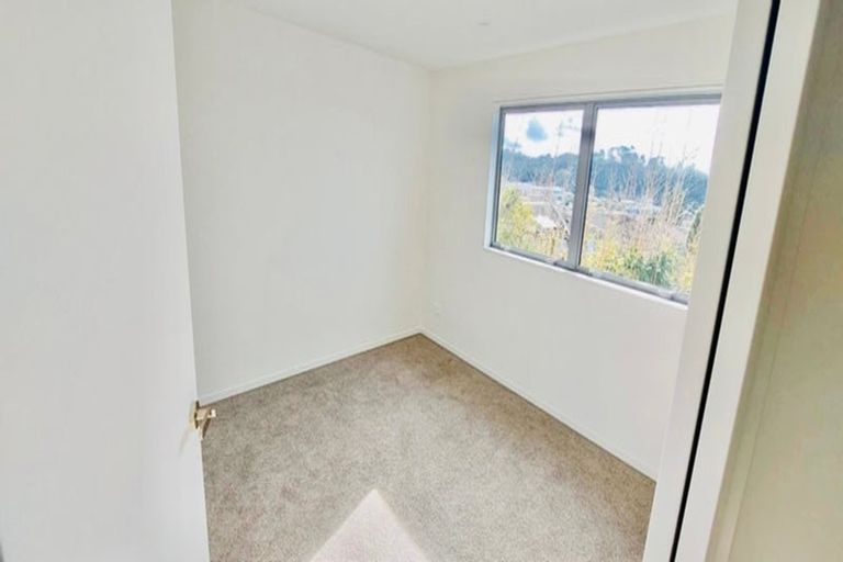 Photo of property in 9/24 Mili Way, Ranui, Auckland, 0612