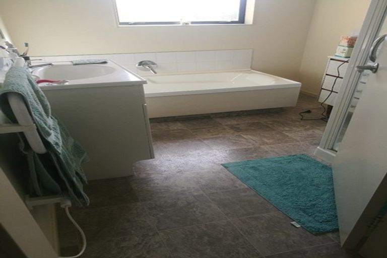 Photo of property in 6 Belle Maison Court, Levin, 5510