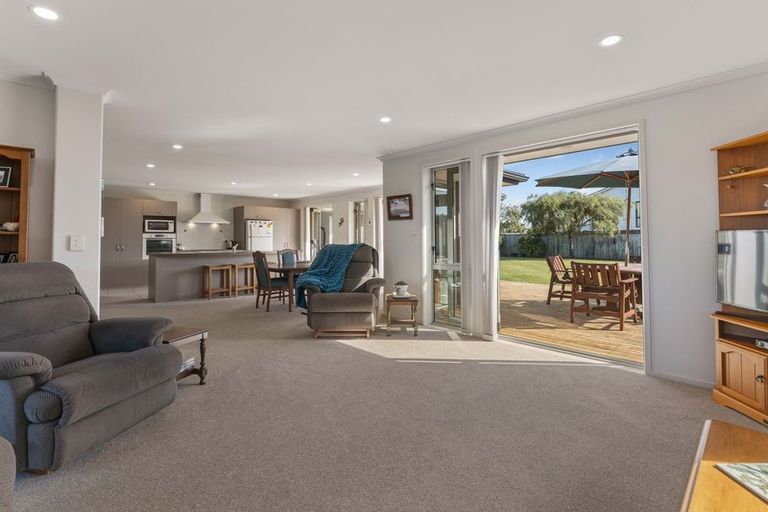 Photo of property in 111 Victory Drive, Wharewaka, Taupo, 3330