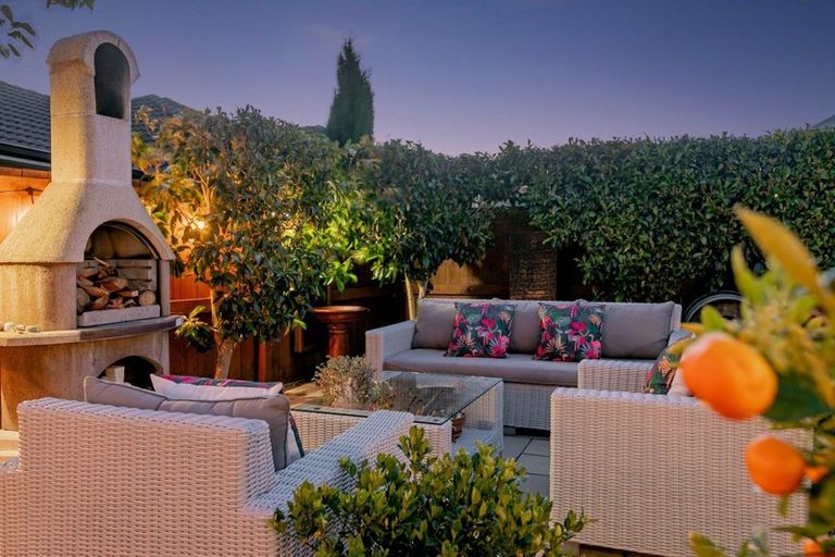 Photo of property in 614 Gloucester Road, Papamoa Beach, Papamoa, 3118