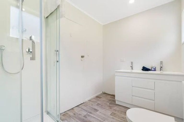 Photo of property in 36a Walter Street, Hauraki, Auckland, 0622