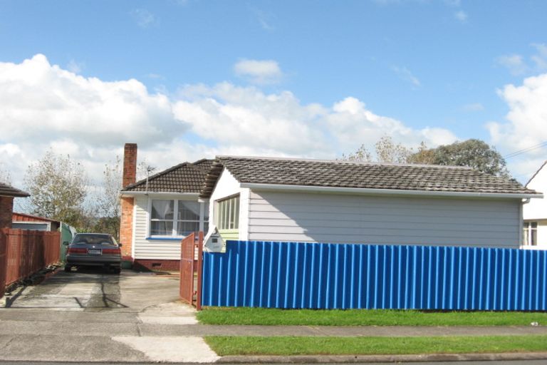 Photo of property in 22 Williams Crescent, Otara, Auckland, 2023