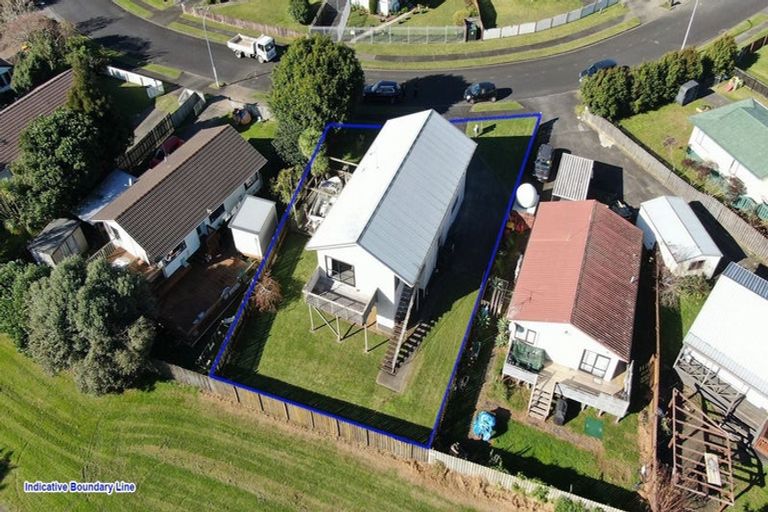 Photo of property in 26 Kopara Place, Clendon Park, Auckland, 2103