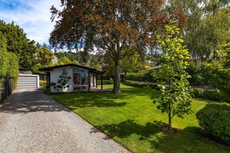 Photo of property in 21 Gunns Crescent, Cashmere, Christchurch, 8022