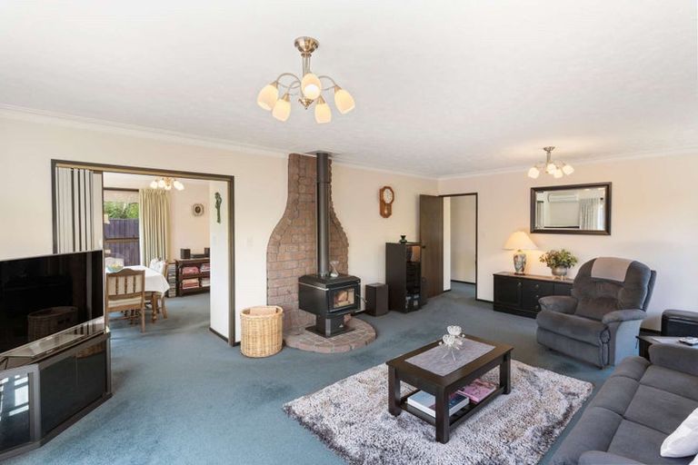 Photo of property in 3 Broadhaven Avenue, Parklands, Christchurch, 8083