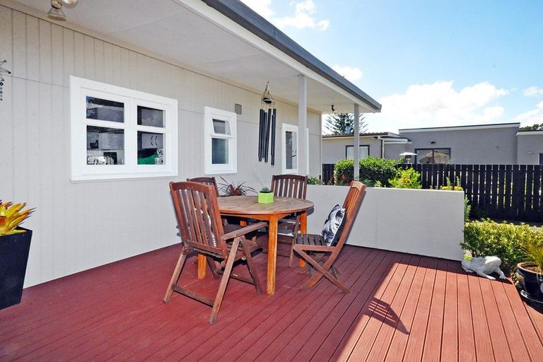 Photo of property in 15 Riverlea Road, Whenuapai, Auckland, 0618