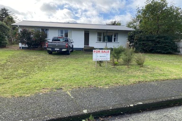Photo of property in 11 Tarawa Street, Paekakariki, 5034