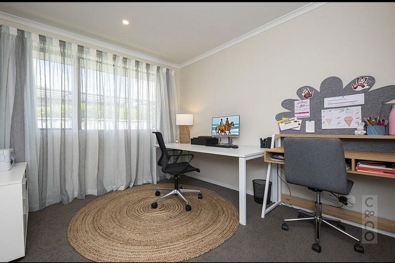 Photo of property in 12 Turpin Road, Riverhead, 0820