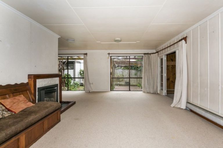 Photo of property in 33 Plassey Street, Havelock North, 4130