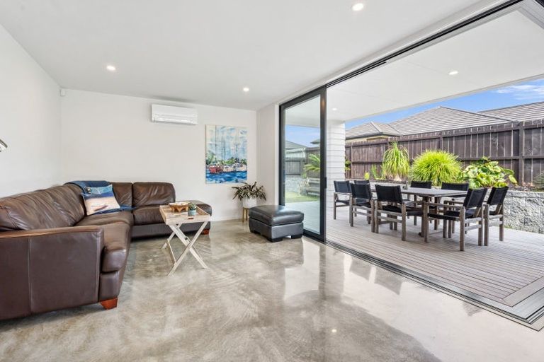 Photo of property in 7 Olney Court, One Tree Point, 0118