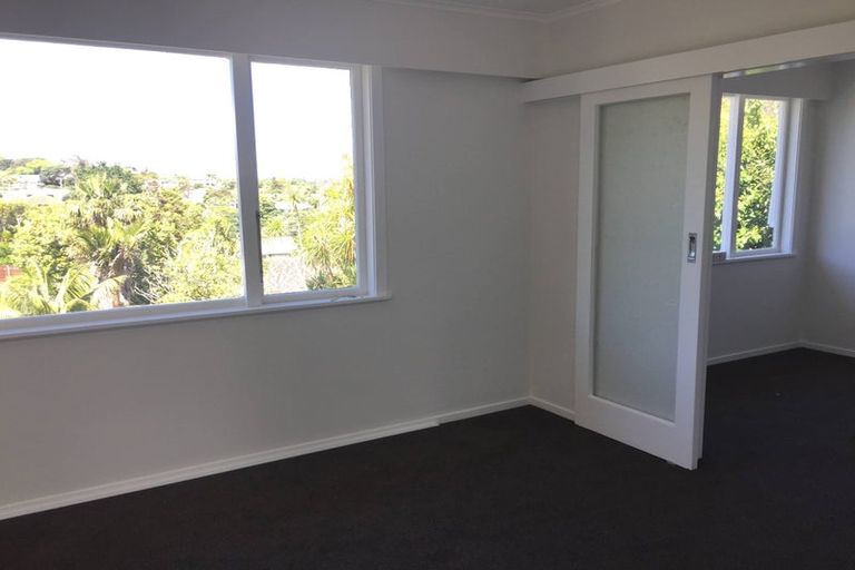 Photo of property in 3 Hilling Street, Titirangi, Auckland, 0604