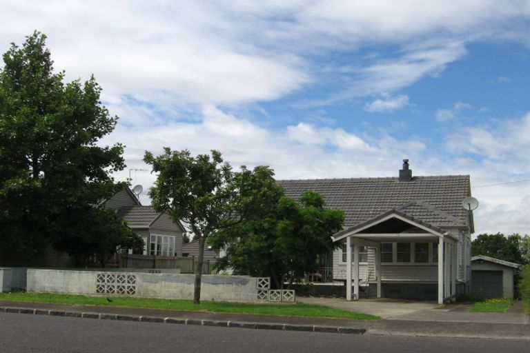 Photo of property in 2/16 Court Crescent, Panmure, Auckland, 1072