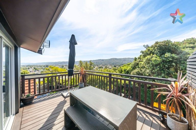 Photo of property in 15 Summit Road, Fairfield, Lower Hutt, 5011