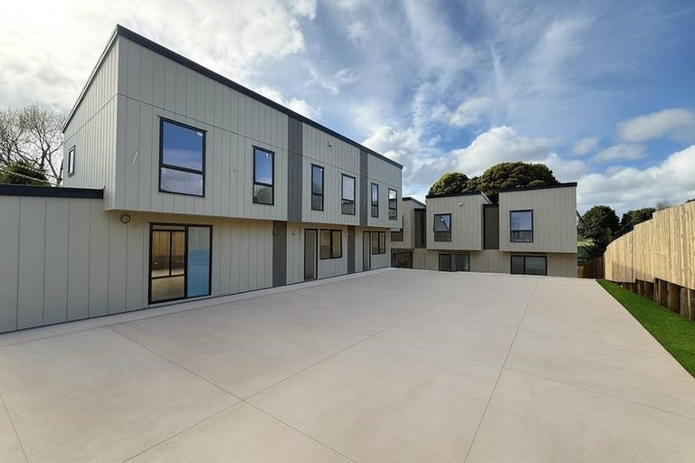 Photo of property in 8/17 Julian Place, Otara, Auckland, 2023
