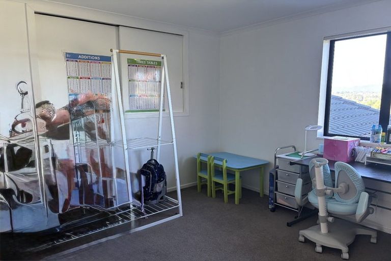 Photo of property in 40 Tiriwa Drive, Massey, Auckland, 0614