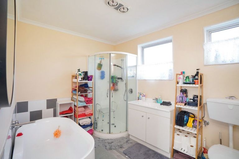 Photo of property in 72 Paisley Street, Kew, Invercargill, 9812