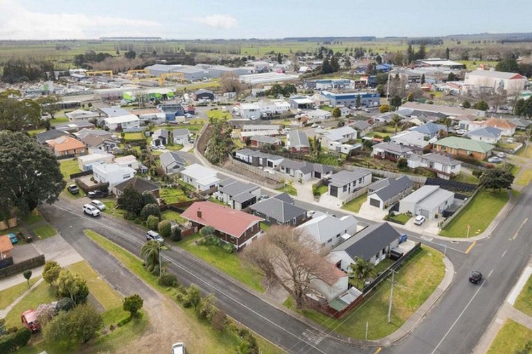 Photo of property in 14 Oroua Street, Te Puke, 3119
