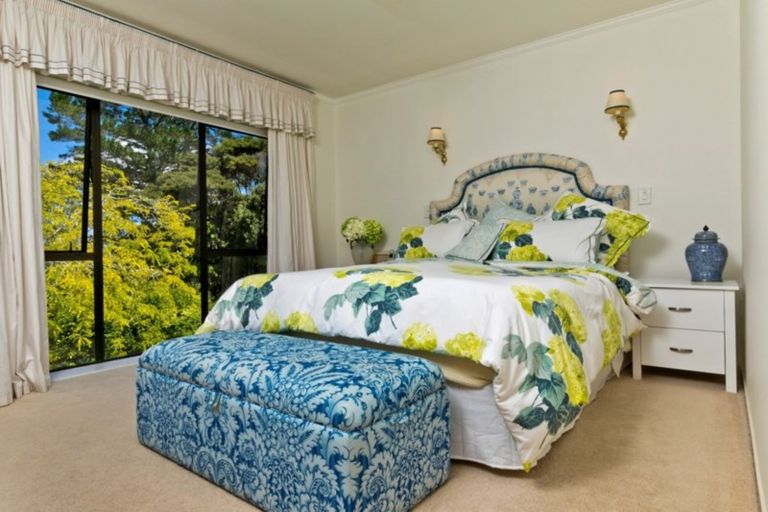 Photo of property in 5 Emily Lane, Greenhithe, Auckland, 0632