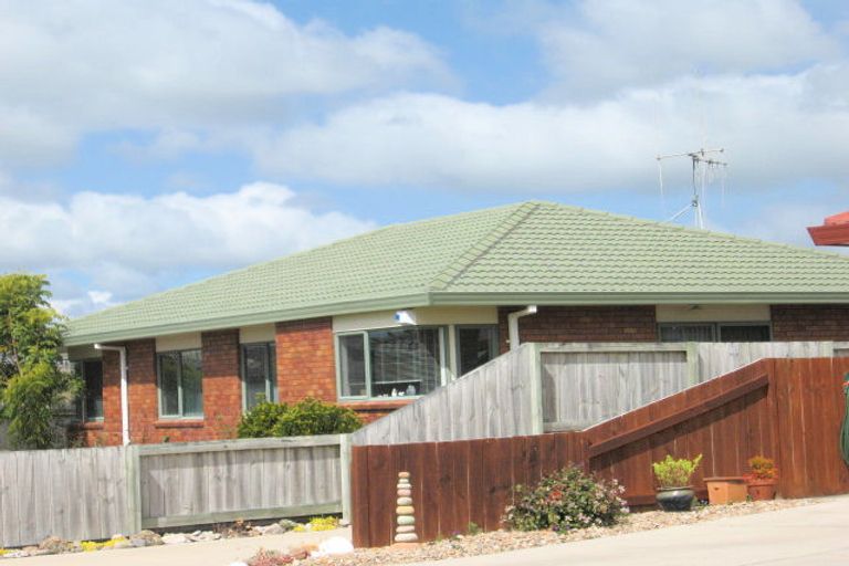 Photo of property in 64 Parewaitai Court, Papamoa Beach, Papamoa, 3118