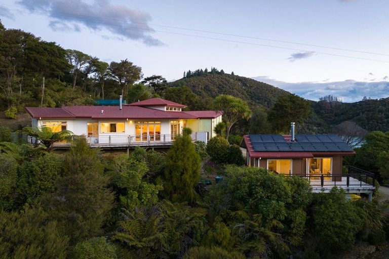 Photo of property in 19 St Omer Road, Saint Omer, Picton, 7282