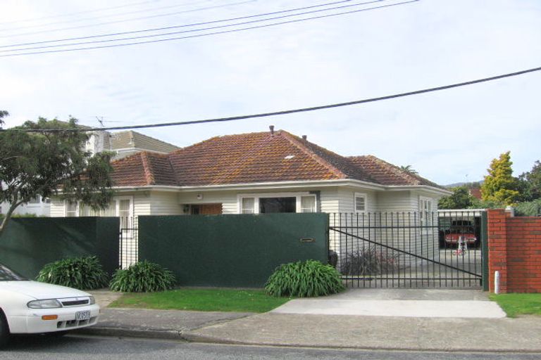 Photo of property in 6 Potomaru Street, Boulcott, Lower Hutt, 5010