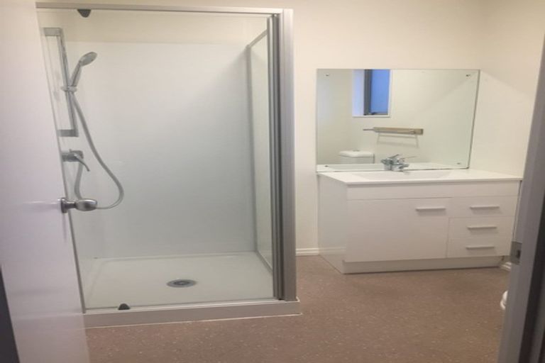 Photo of property in 2/9 Tyne Road, Forrest Hill, Auckland, 0620