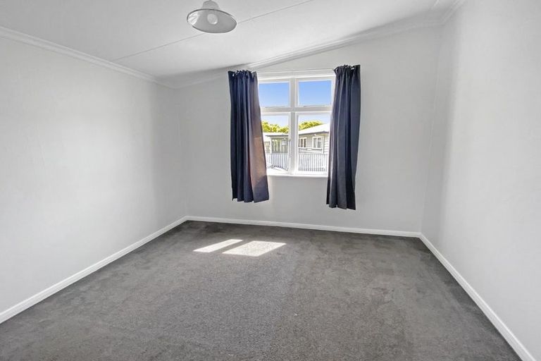 Photo of property in 6 Roosevelt Street, Levin, 5510