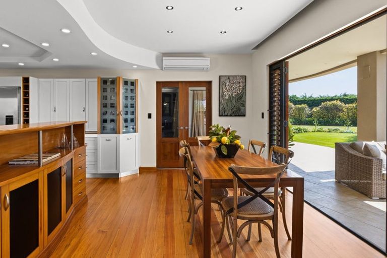 Photo of property in 375 Saint Georges Road, Havelock North, 4130