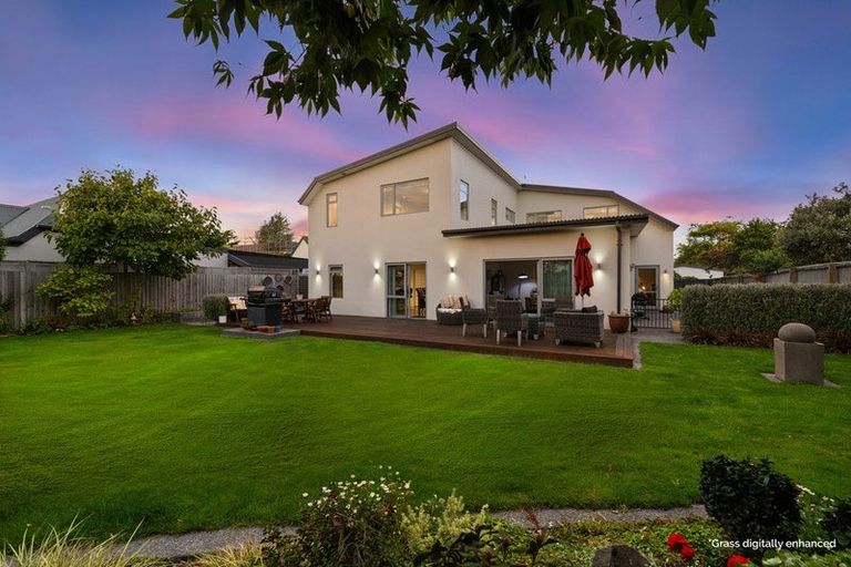 Photo of property in 11 Plynlimon Road, Fendalton, Christchurch, 8052