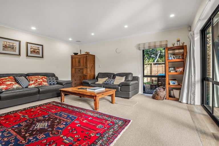 Photo of property in 16 Saint Kilda Place, Papamoa Beach, Papamoa, 3118