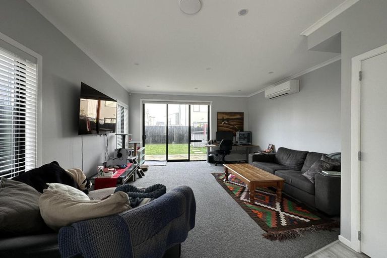 Photo of property in 4 La Mer Lane, Wallaceville, Upper Hutt, 5018