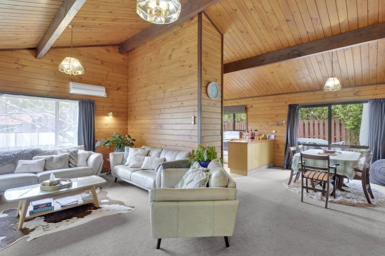 Photo of property in 5 Marlowe Drive, Leamington, Cambridge, 3432