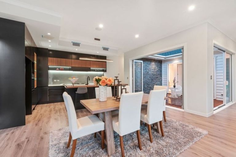 Photo of property in 36 Celestial Crescent, Orewa, 0931