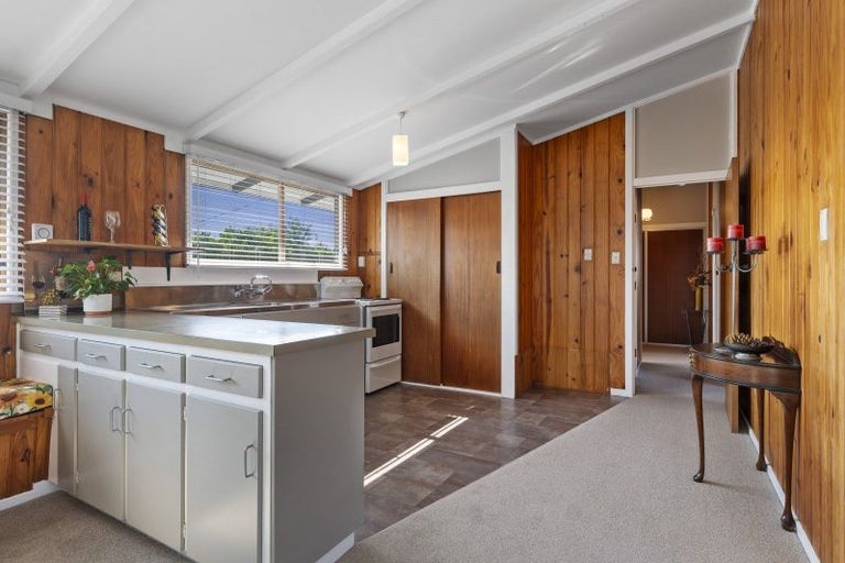 Photo of property in 14 Walsh Road, Westown, New Plymouth, 4310