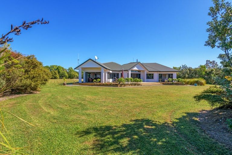 Photo of property in 79 Polson Hill Drive, Aokautere, Palmerston North, 4471