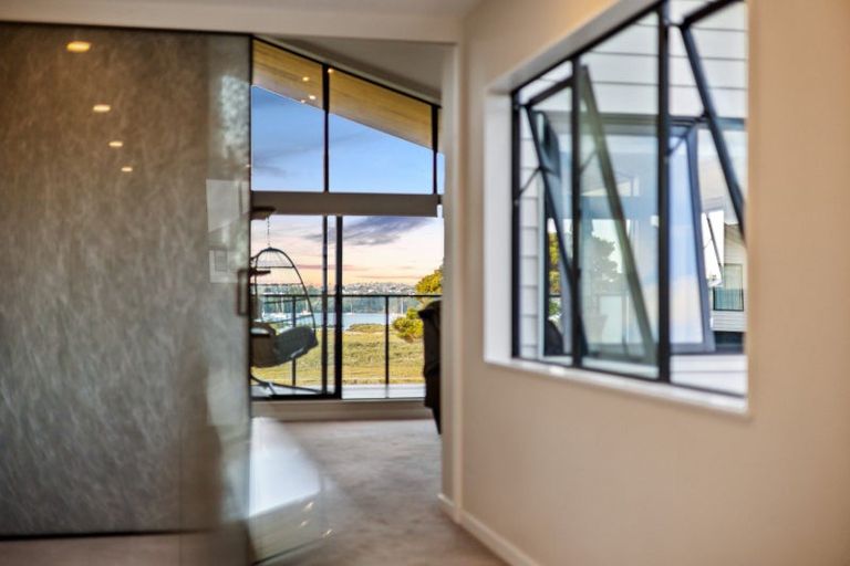 Photo of property in 28 Tai Crescent, Hobsonville, Auckland, 0616