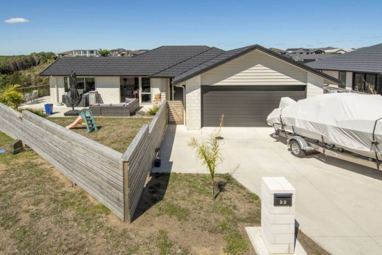 Photo of property in 22 Lakeside Terrace, Omokoroa, 3114