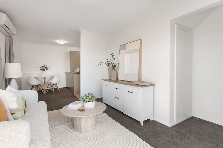 Photo of property in 7 Omega Place, Casebrook, Christchurch, 8051