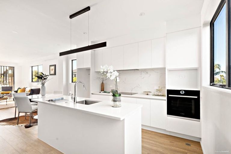 Photo of property in 18/54 Taharoto Road, Takapuna, Auckland, 0622