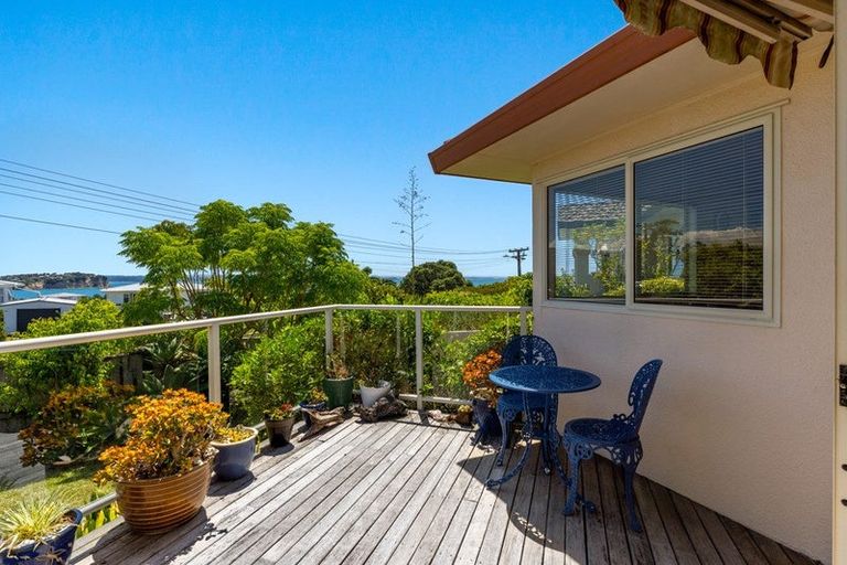 Photo of property in 3 Beach Road, Manly, Whangaparaoa, 0930