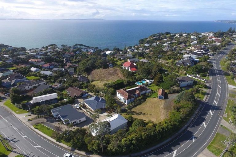 Photo of property in 2d Vipond Road, Stanmore Bay, Whangaparaoa, 0932