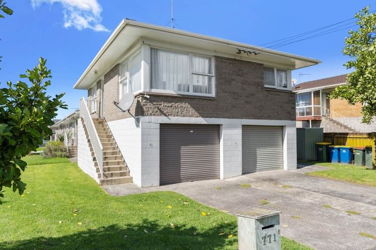 Photo of property in 1/771 Beach Road, Browns Bay, Auckland, 0630