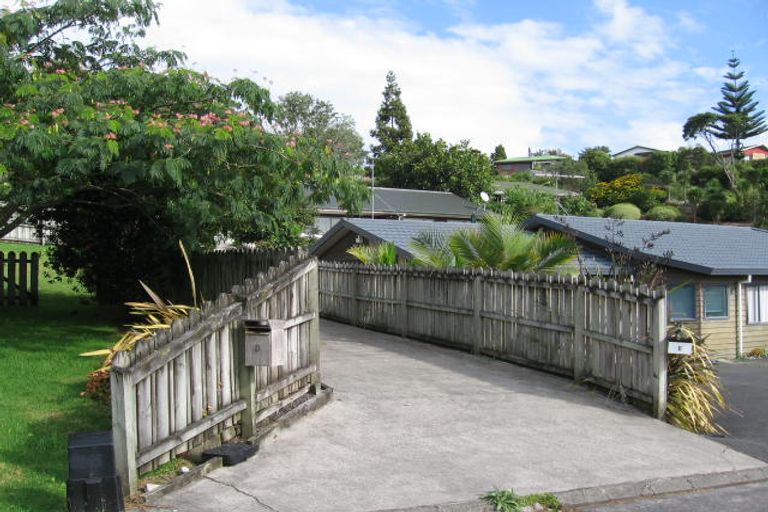 Photo of property in 109d Glengarry Road, Glen Eden, Auckland, 0602