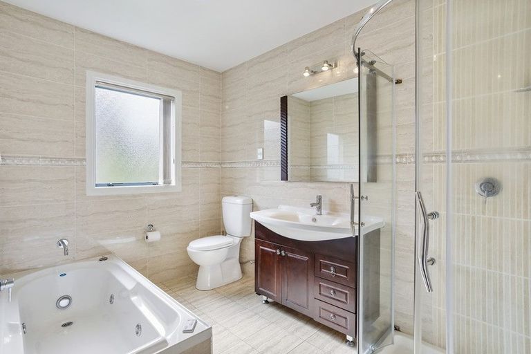 Photo of property in 12 Beatrice Place, Flat Bush, Auckland, 2016