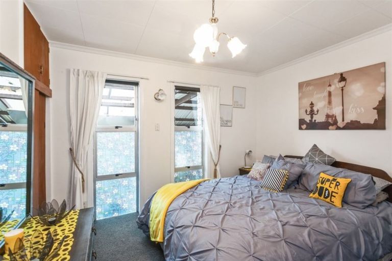 Photo of property in 41 Main Road, Redcliffs, Christchurch, 8081